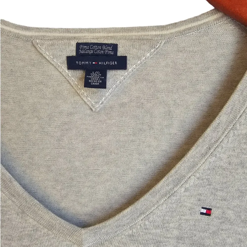 Tommy Hilfiger Grey Pima V-Neck Preppy Heritage Academia Logo Pullover Sweater